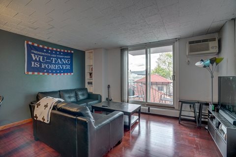 Surf and Surfside apartments and townhomes in Downtown Madison, WI. Fully Furnished, studio, one bedroom, 2 bedroom. Lake views. Managed by Wisconsin Management Company
